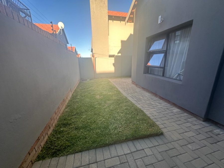3 Bedroom Property for Sale in Wild Olive Estate Free State